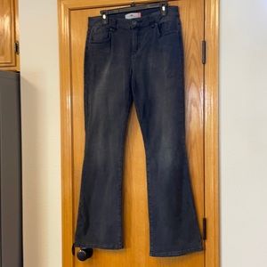 CAbi Shadow Curvy Slim boot jean #3043R